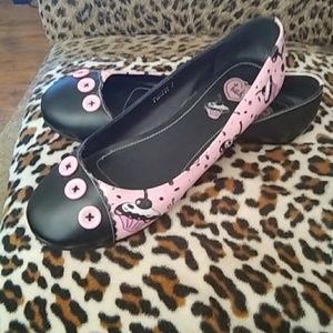 Tuk cupcake,cherry,skull flats sz 7